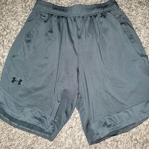Under Armour Men's Dark Gray Athletic Shorts Sz Medium NWT